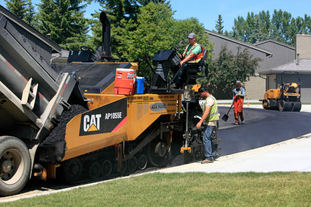 Best Professional Driveway Pavers  in West Baraboo, WI